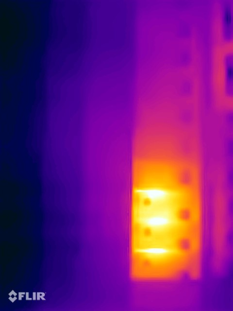 FLIR ONE without msx electrical.jpg